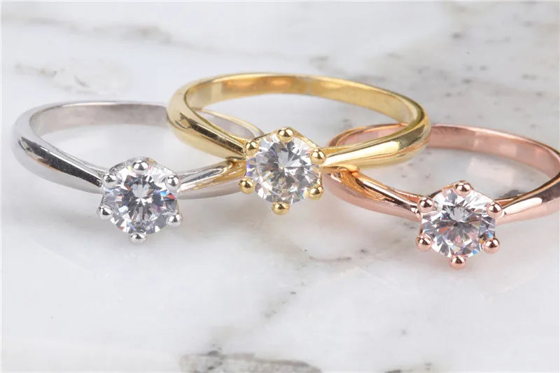 Anillo de Joyería Fina Circonita Redonda Chapada en Plata