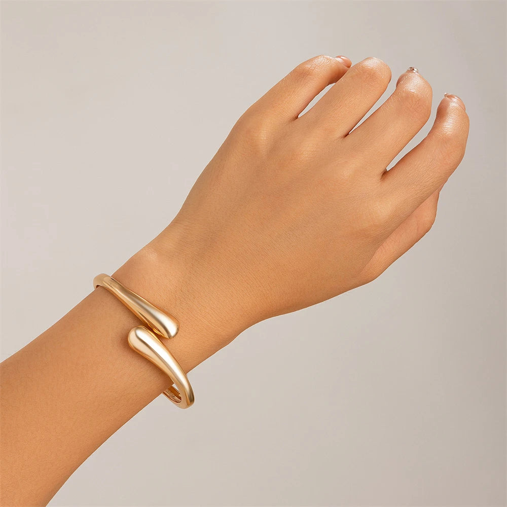 Brazalete Abierto de Metal Estilo Grueso y Moderno, Forma de Gota para Mujer