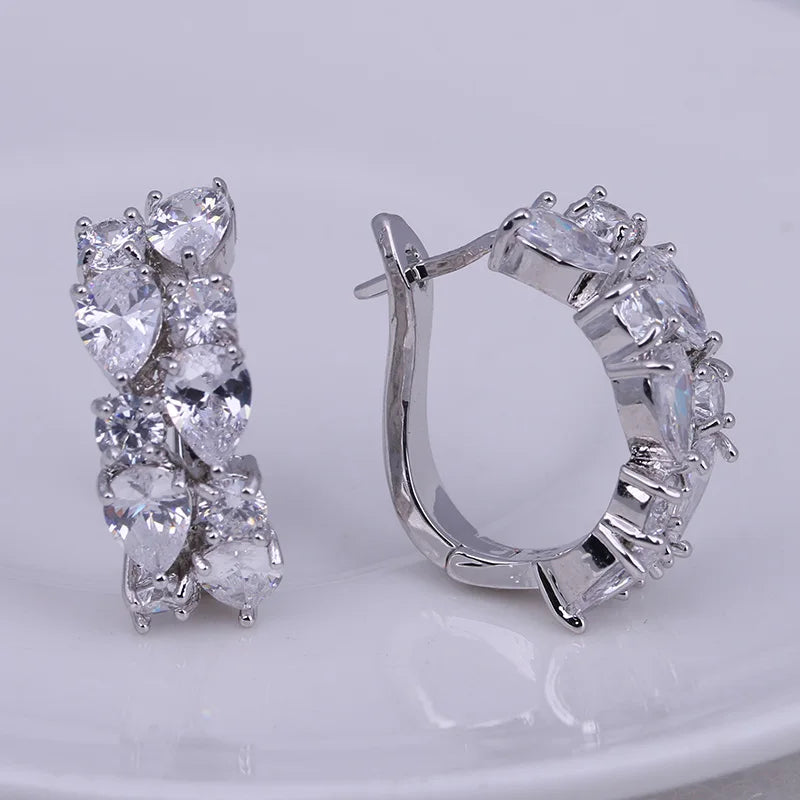 Pendientes Clásicos de Piedra Semipreciosa