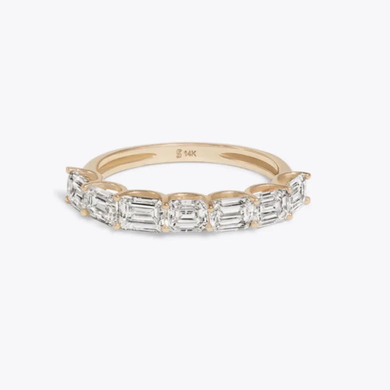 Anillo Apilable Minimalista para Mujer Diseño Geométrico en Oro con Circonita